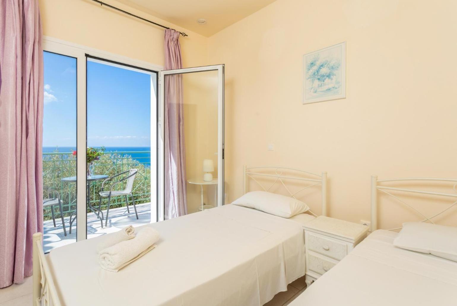 Villa Eri Vlachata ภายนอก รูปภาพ